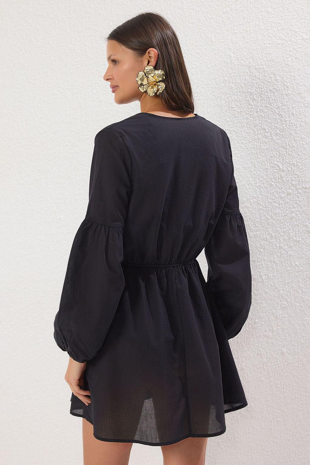 Siyah Dokuma %100 Pamuk Plaj Mini Elbise TBESS25EL00032