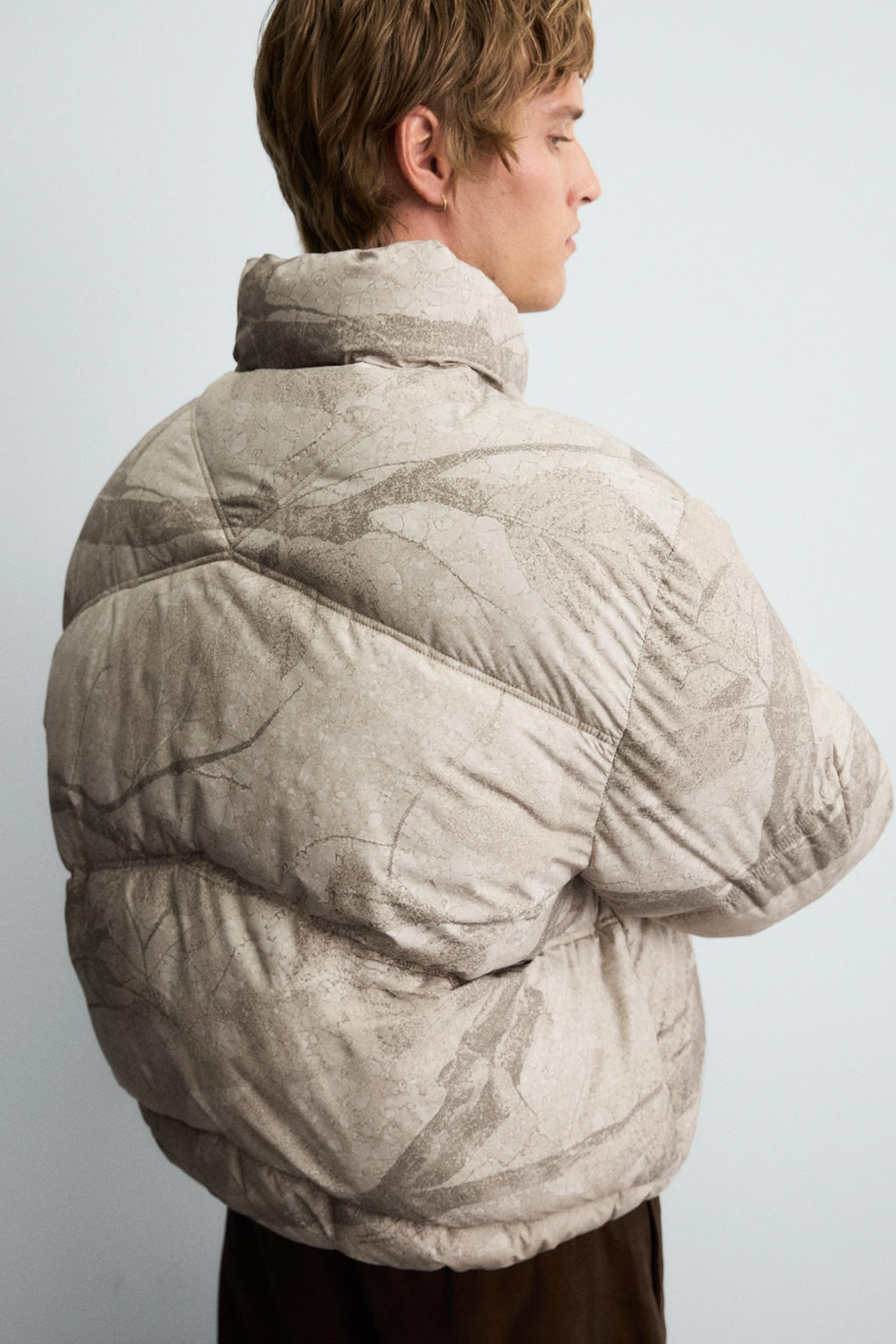 ABSTRACT PRINT PUFFER JACKET - Zara фото 7