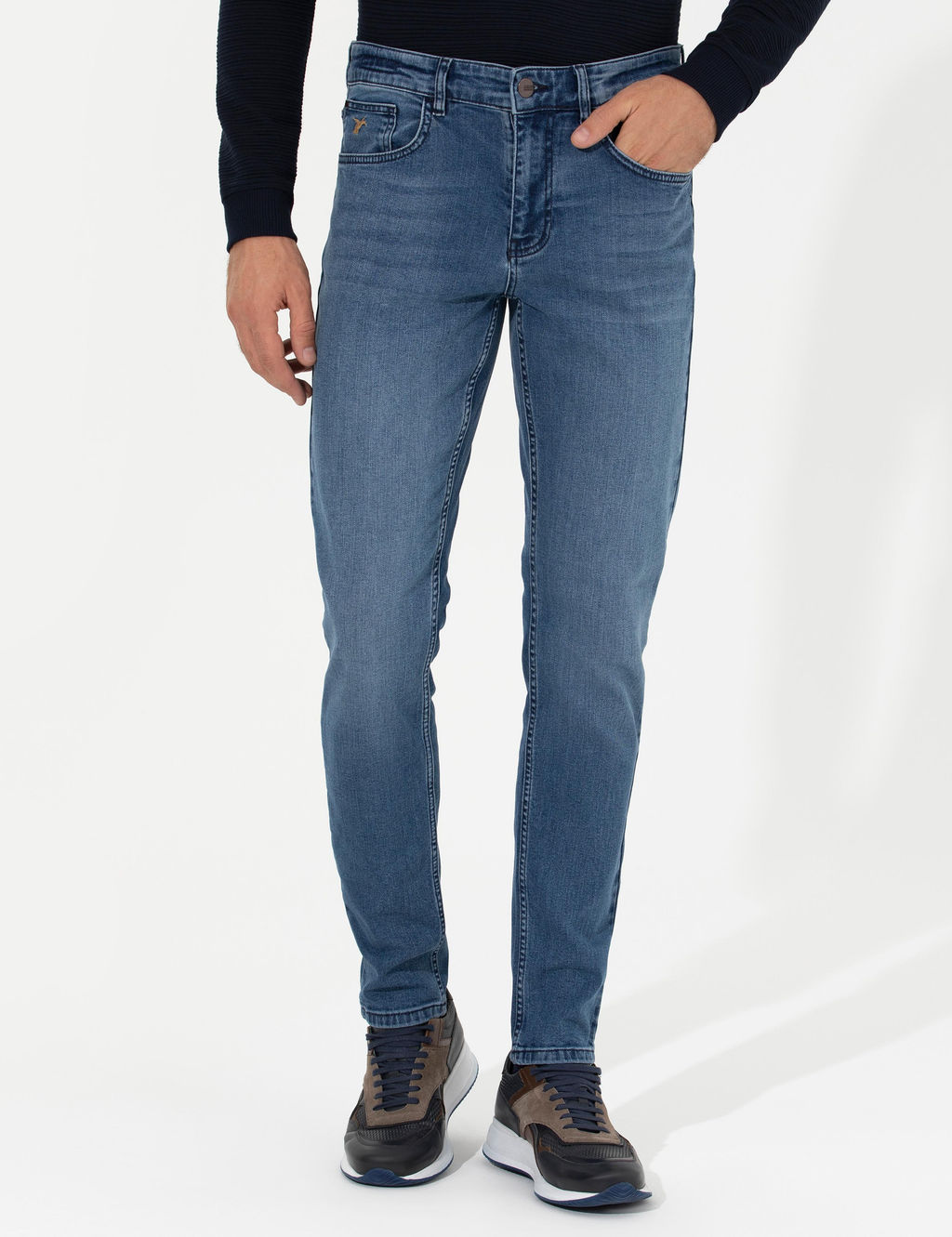 Синие джинсовые брюки узкого кроя - Cacharel фото 2