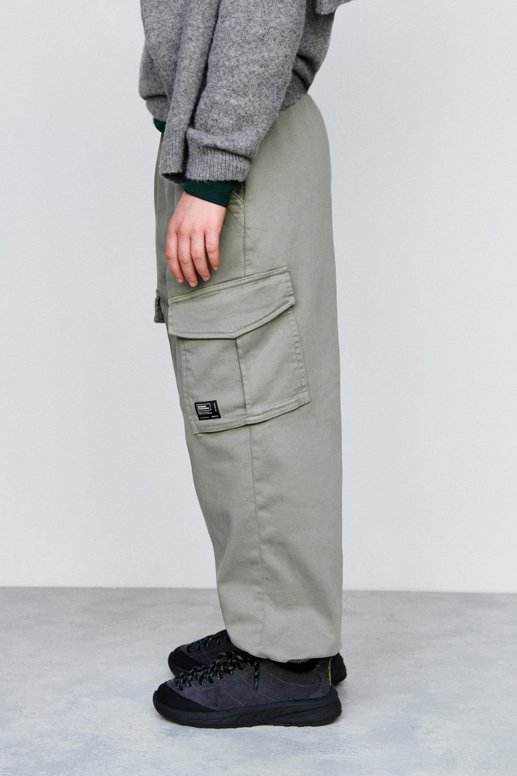 CARGO JOGGING TROUSERS WITH LABEL - Zara фото 6