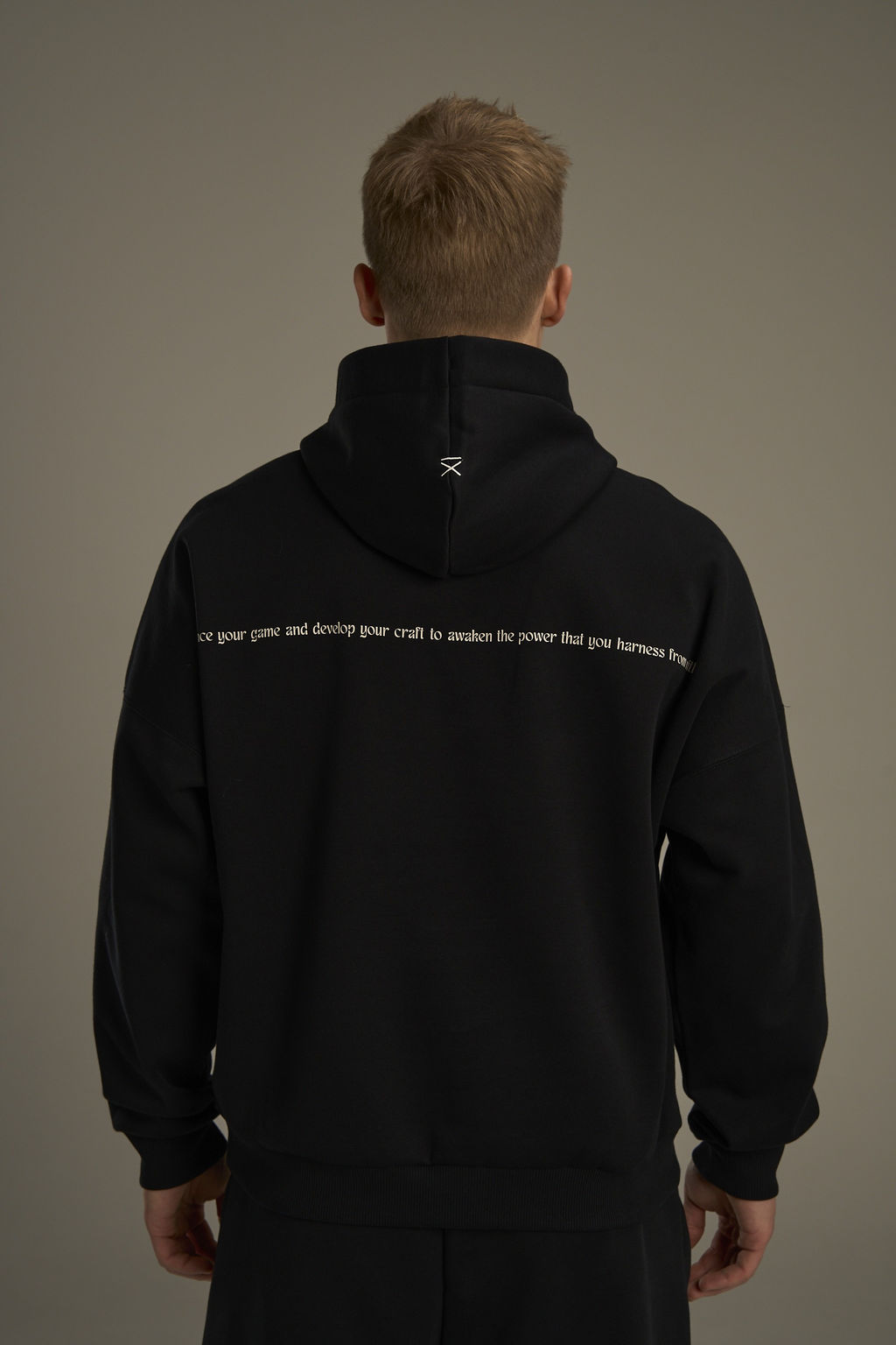 Худи утепленное Черный