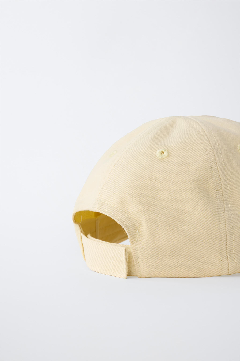 GORRA VARSITY BORDADO / Amarillo