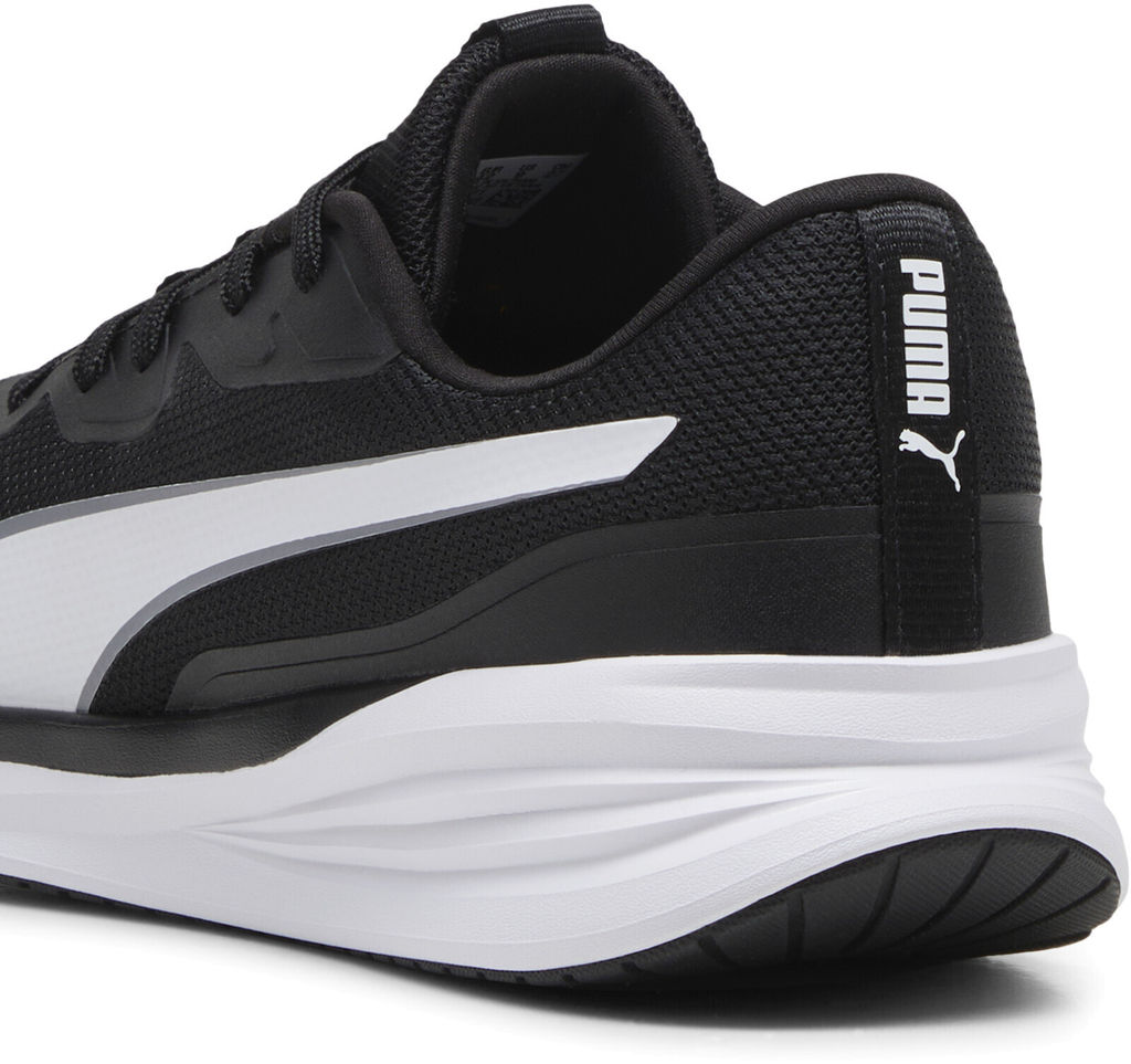 Кроссовки взрослые