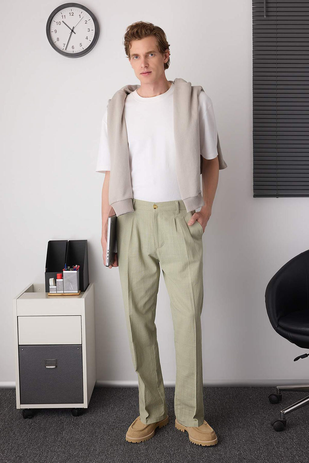 Ac?k Haki Keten Gorunumlu Erkek Pantolon TMNAW26PL00003