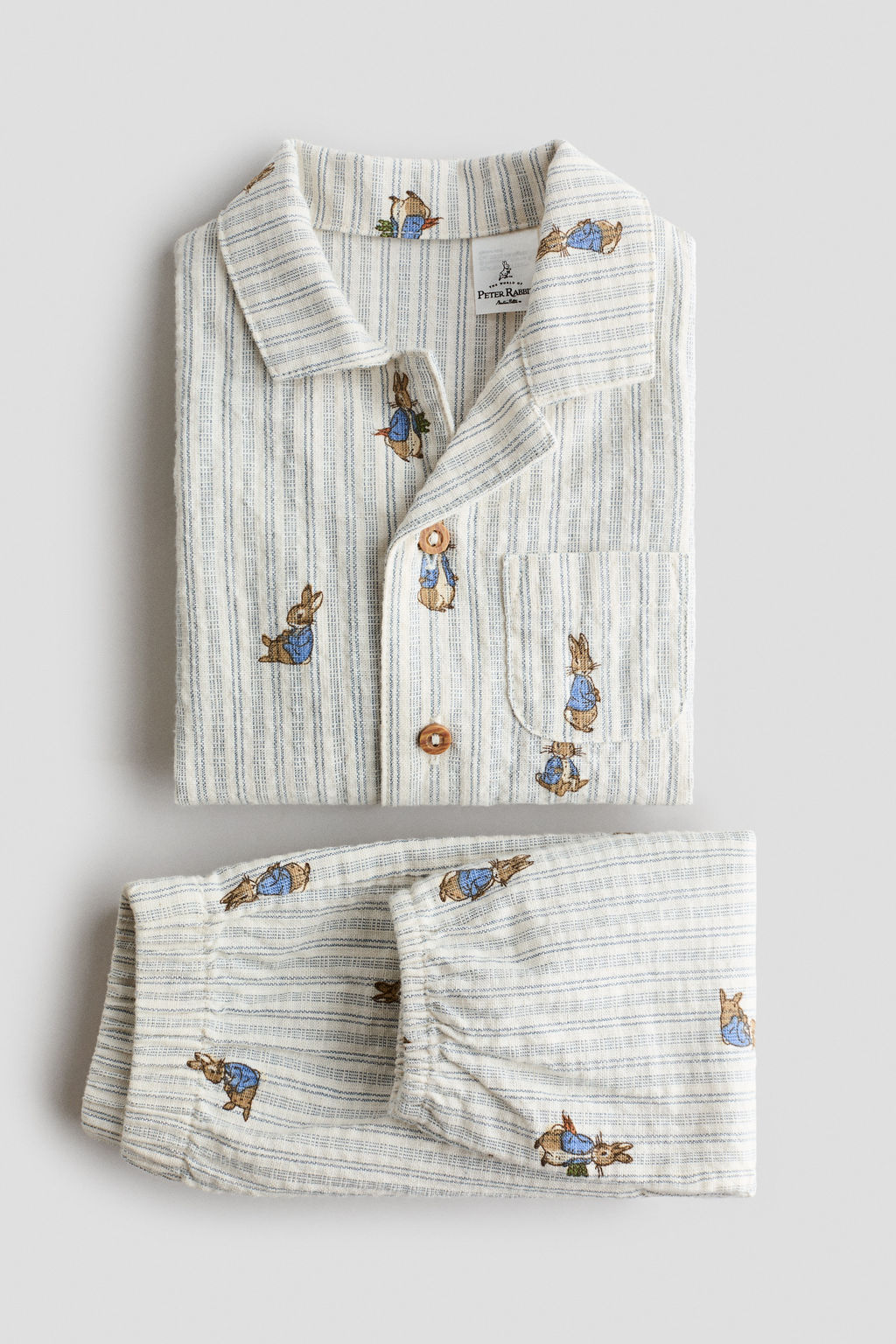 Conjunto de camisa y pantal?n