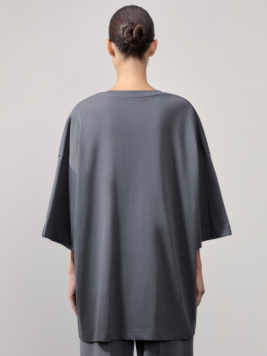 Футболка оверсайз из плотного хлопка / Zarina  фото 6