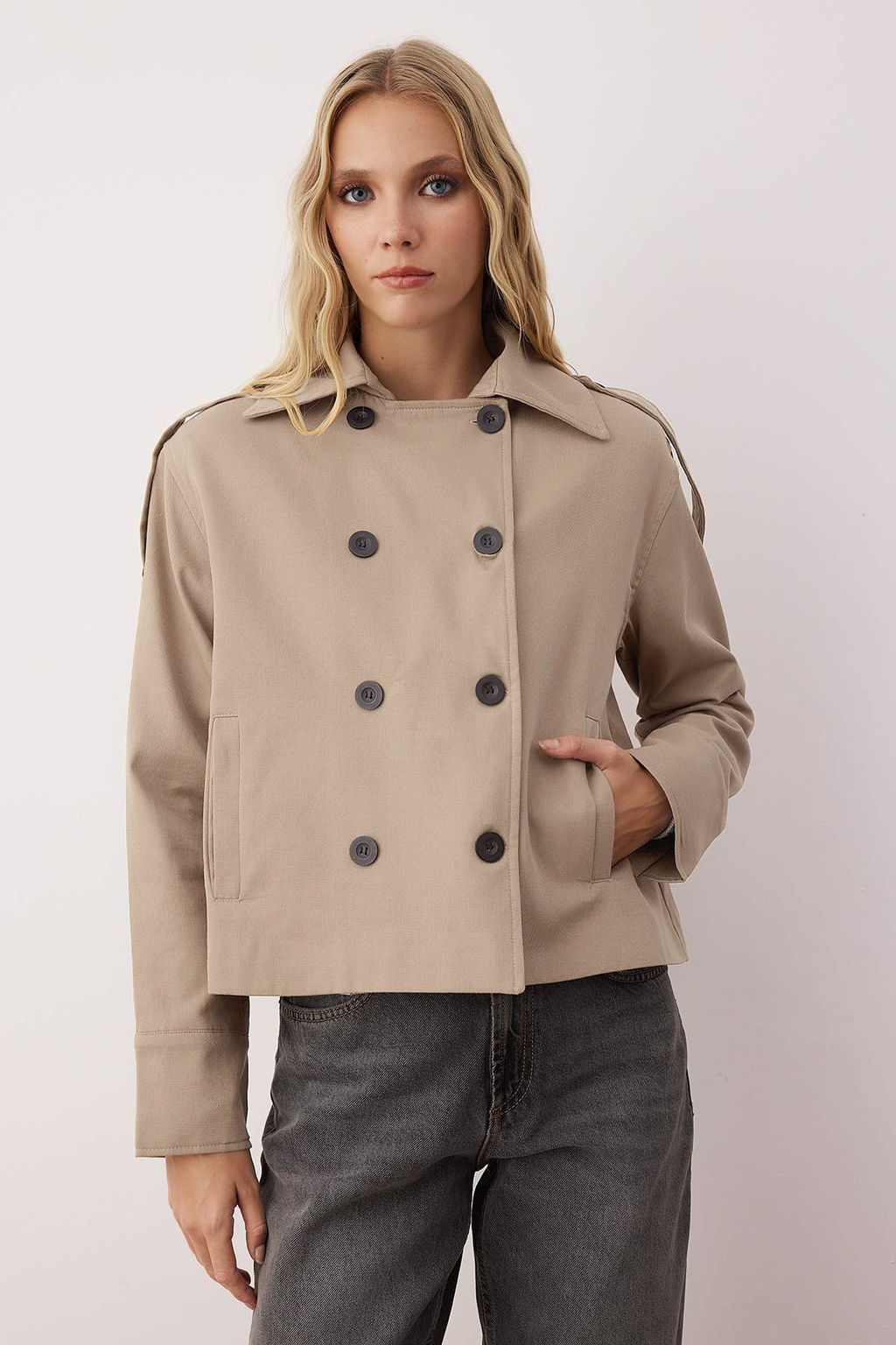 Bej Kruvaze Oversize K?sa Trenckot TWOAW26TR00020 - Trendyolmilla фото 20