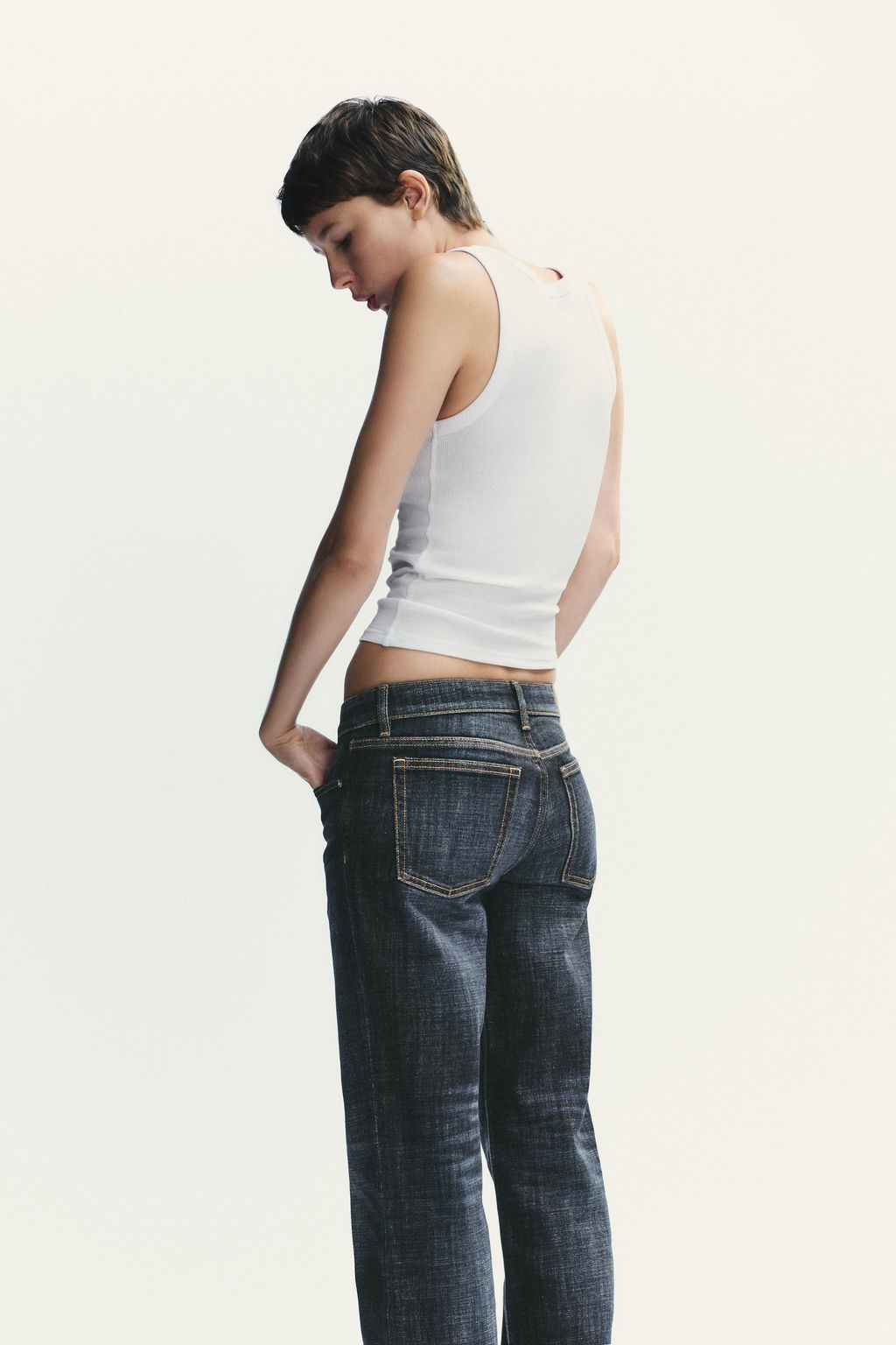 TRF STRAIGHT LOW-RISE JEANS - Zara фото 6