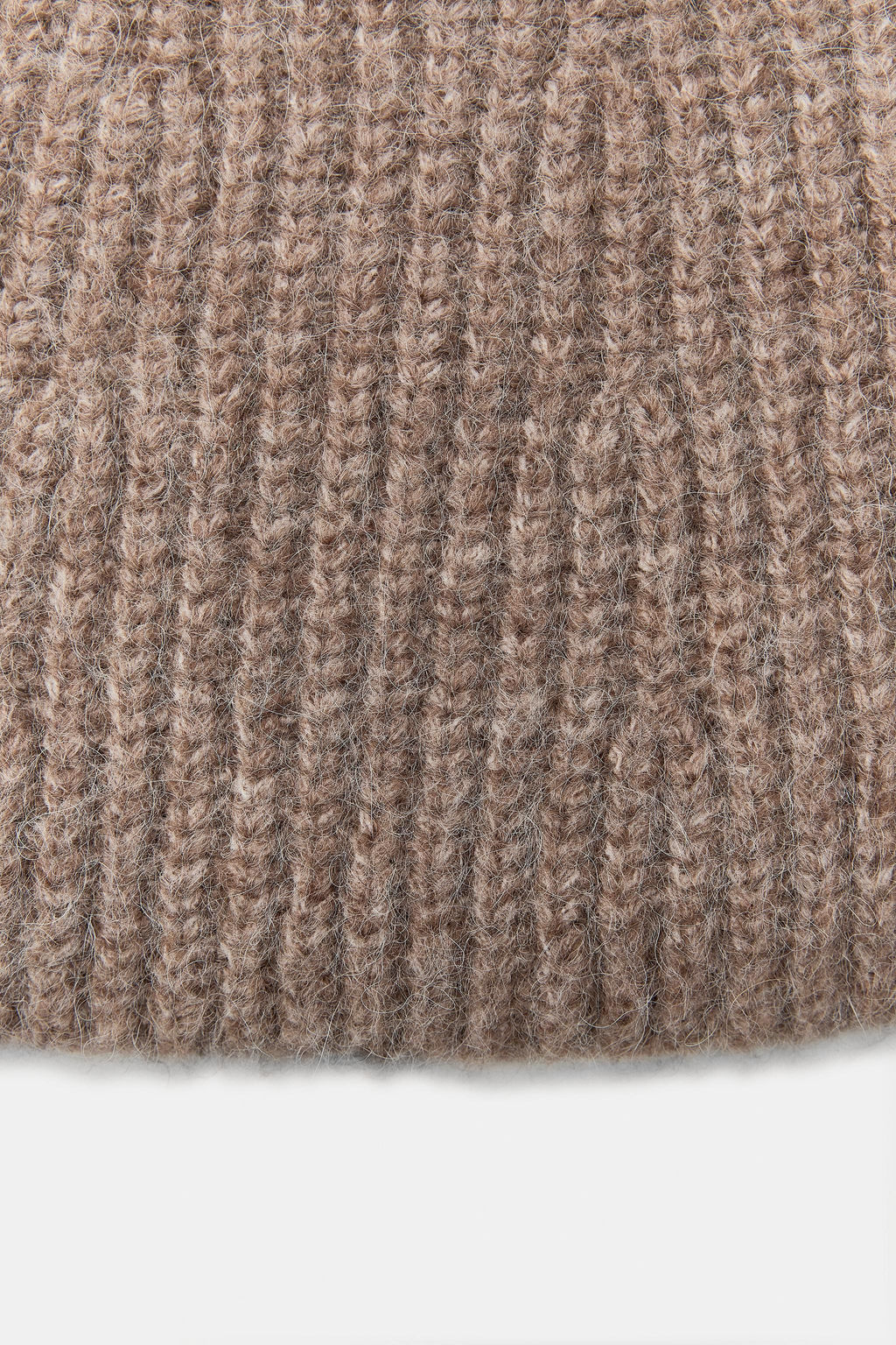 CAPUCHA CHUNKY CANAL? / Beige