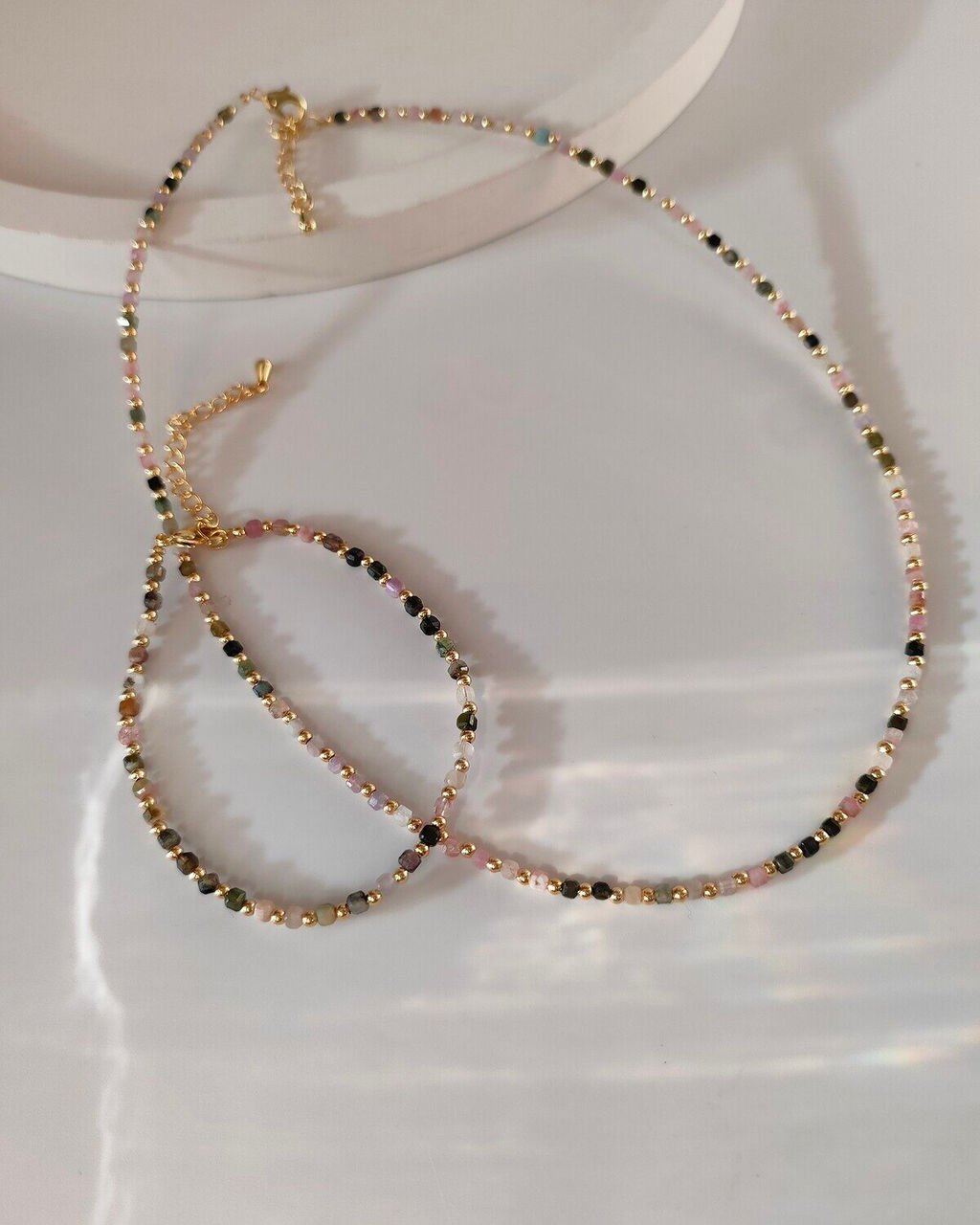 Комплект из натуральных камней и кристаллов