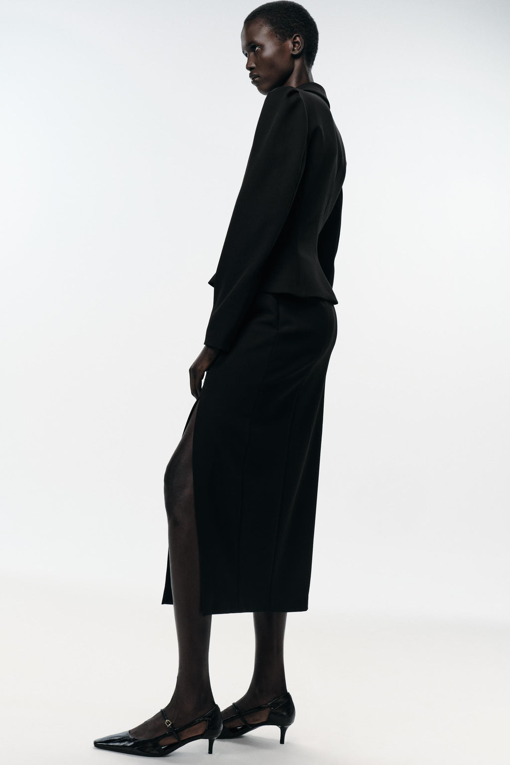 MIDI PENCIL SKIRT WITH VENT - Zara фото 3