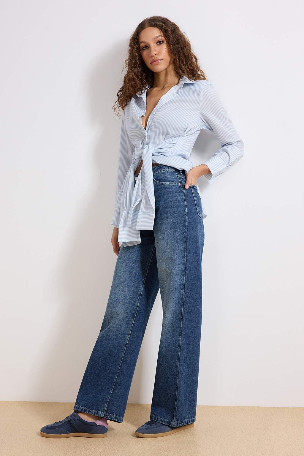 TRENDYOLMILLA Mavi Yuksek Bel Wide Leg Jeans TWOSS22JE0242  фото 18