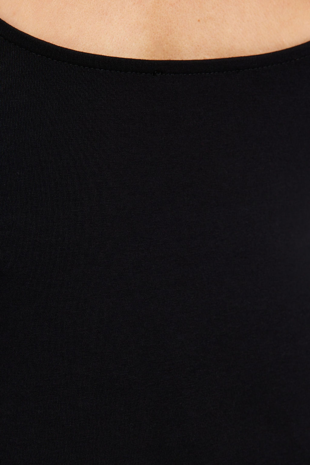 Siyah Pamuklu Esnek S?rt Dekolteli Fitted/Vucuda Oturan Esnek Bluz TWOAW24BZ00160