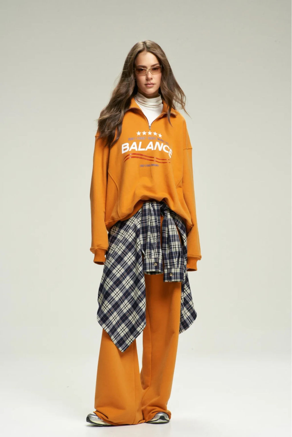 Брюки-трубы Saffron