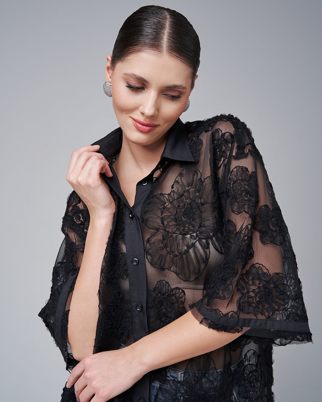 Рубашка ажурная черная