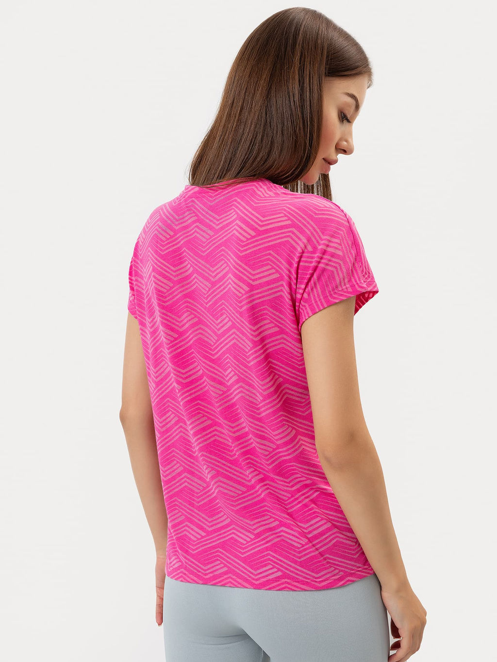 Футболка спортивная женская Mark Formelle розовая с принтом из вискозы и полиэстера фото 3