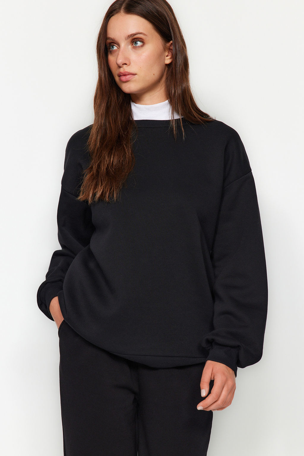 Siyah Oversize/Bol Kesim Bisiklet Yaka Kal?n/Ici polarl? Orme Sweatshirt TWOAW24SW00102