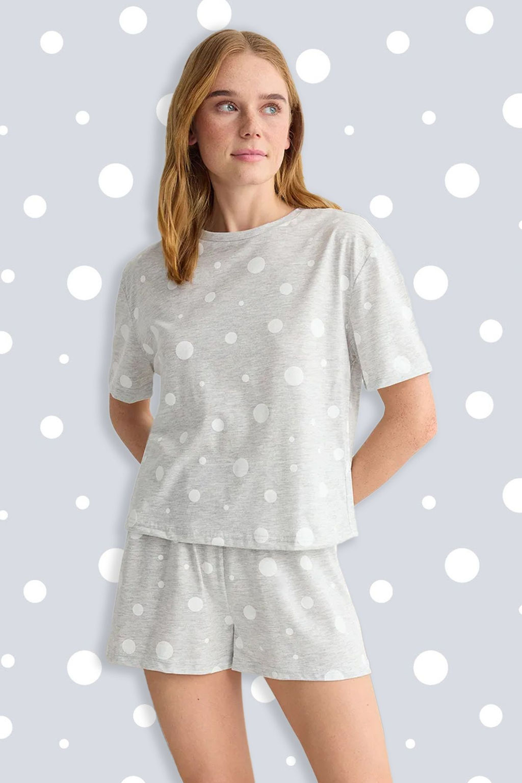 Trendyolmilla Gri Melanj Pamuklu Puantiyeli Sortlu Orme Pijama Tak?m? THMSS25PT00144