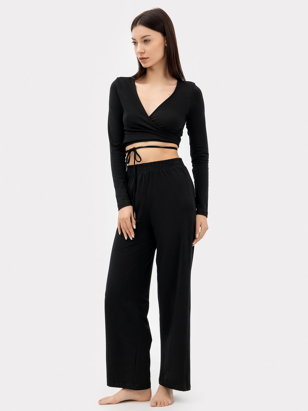 Комплект женский (джемпер, брюки) в черном цвете черный 592518 - Mark formelle фото 3