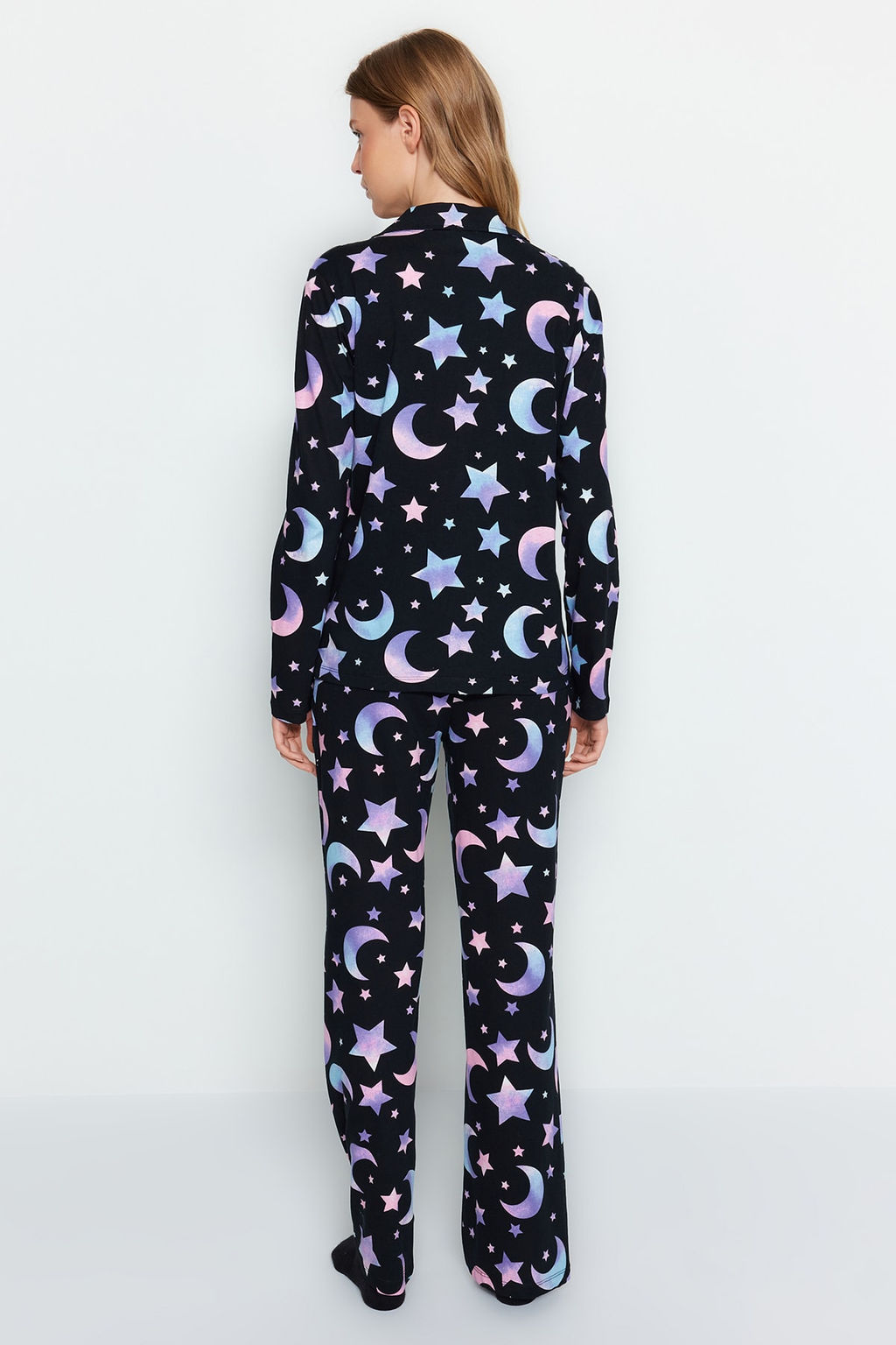 Trendyolmilla Siyah %100 Pamuklu Galaksi Desenli Gomlek-Pantolon Pijama Tak?m? THMAW24PT00109 фото 9