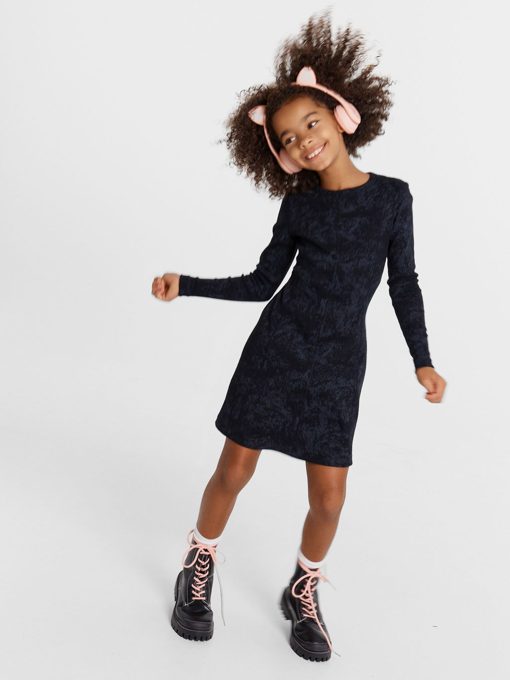 Платье для девочек черное с принтом в виде потертостей - Mark formelle фото 2