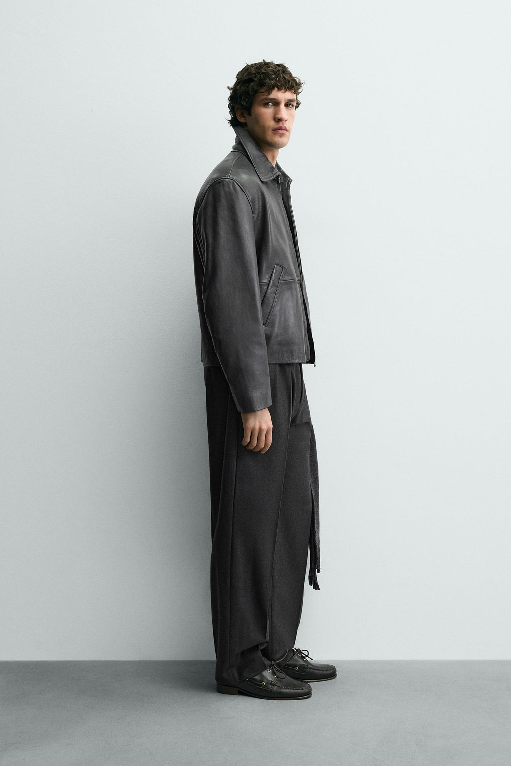 CROPPED FIT LEATHER JACKET - Zara фото 4