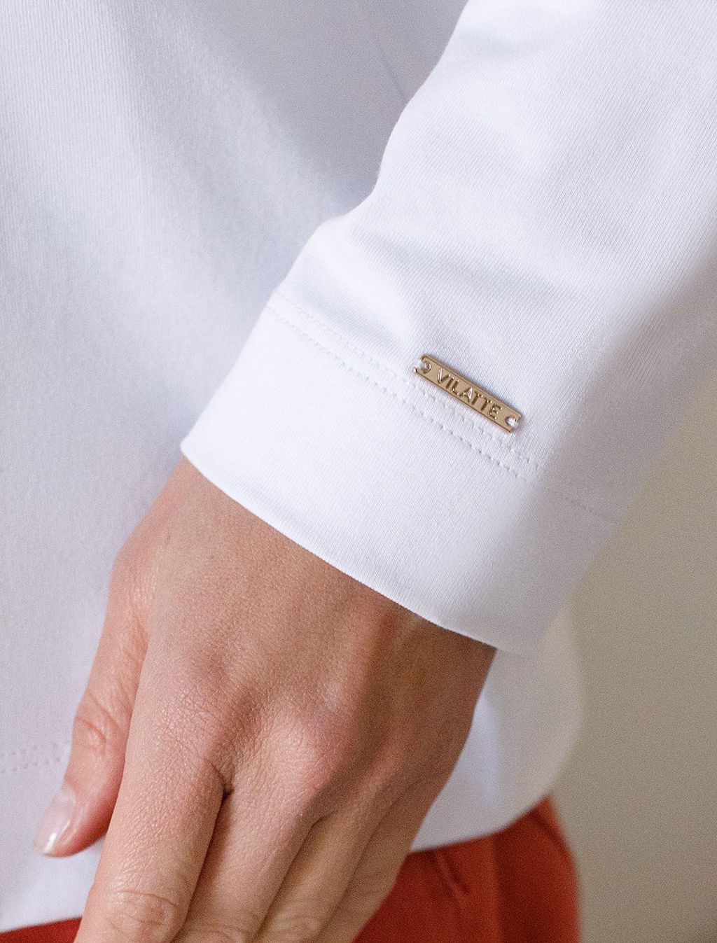 Лонгслив из премиального хлопка с эластаном