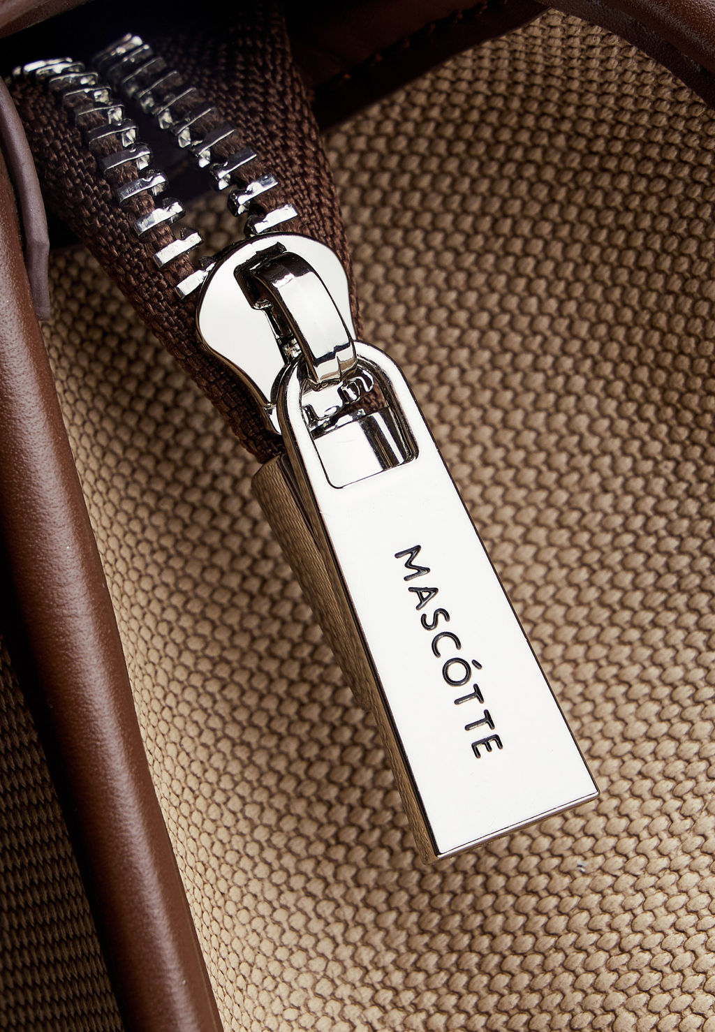 Наплечная сумка