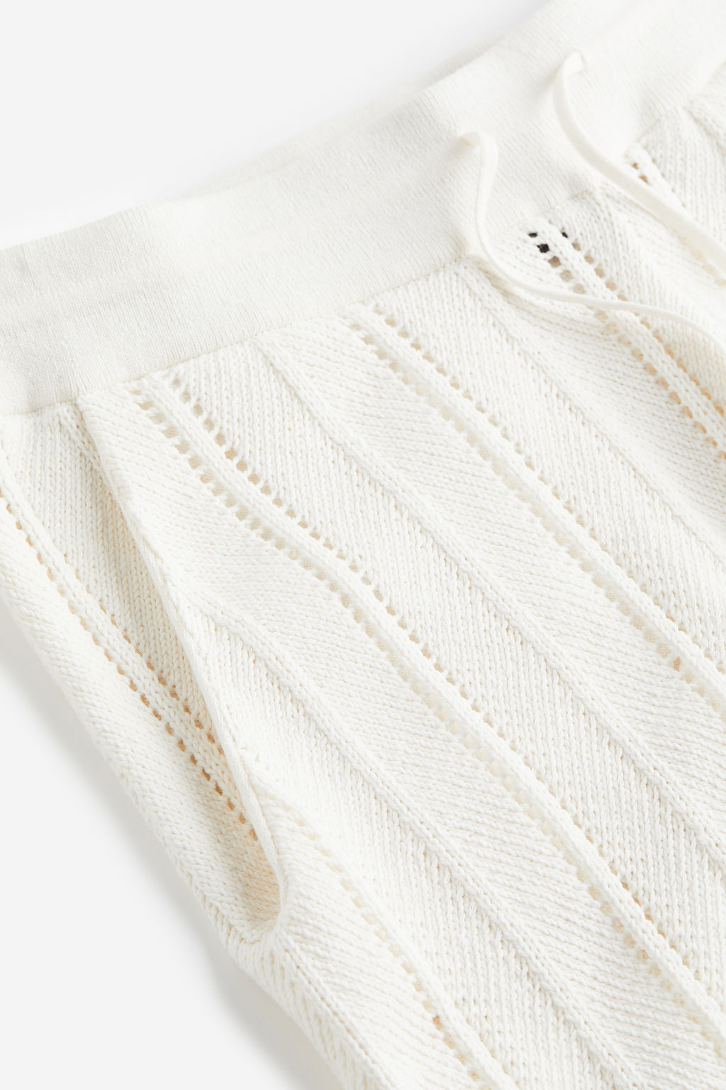 Pantal?n corto efecto crochet Regular Fit - H&m фото 2
