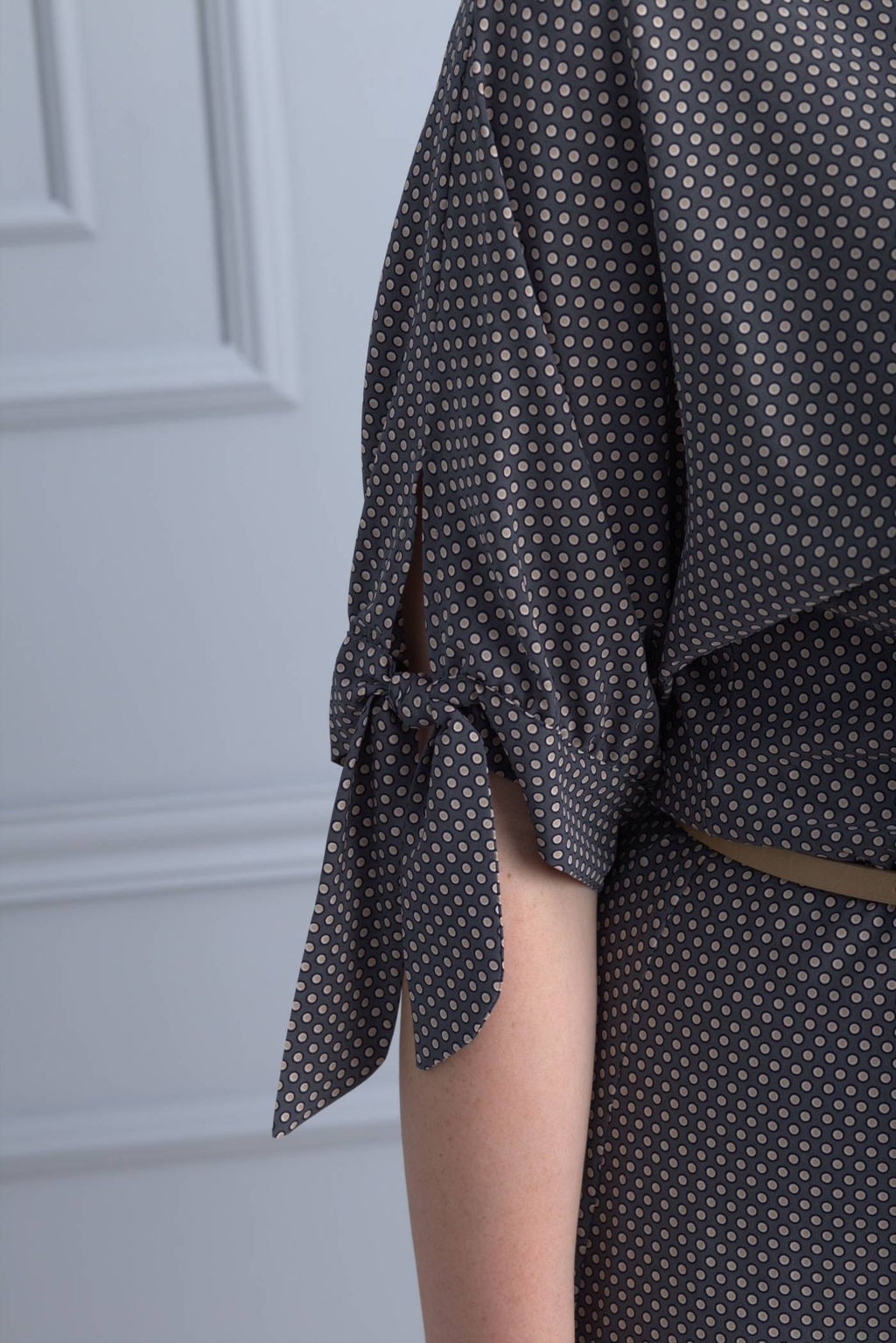 Платье ANELLI 670 серый/горох