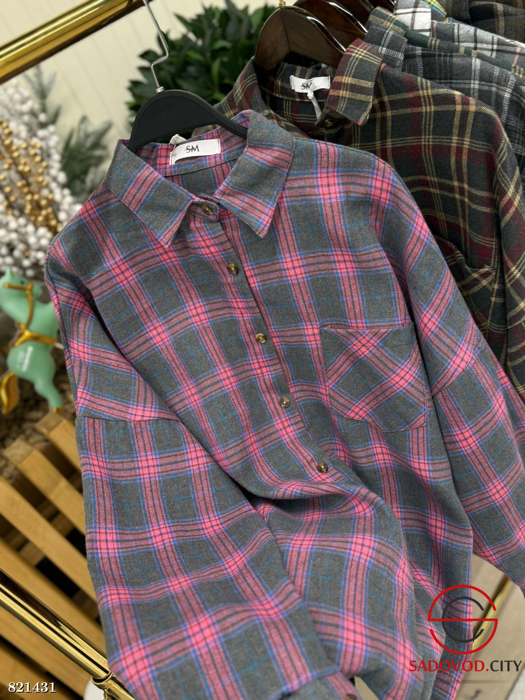 Рубашки женская в стиле оверсайз