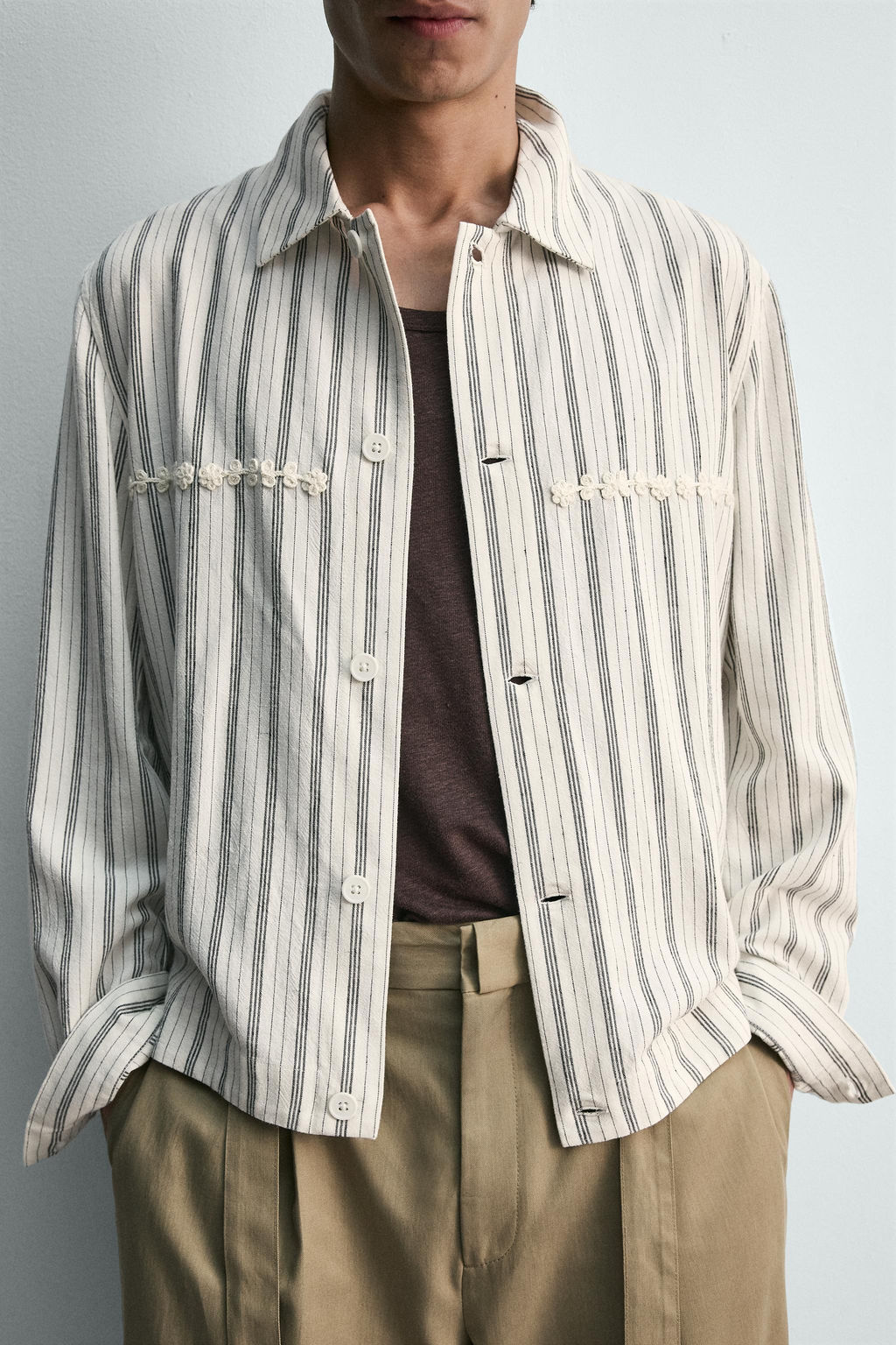 SOBRECAMISA FLUIDA RAYAS BORDADO / Crudo - Zara фото 6