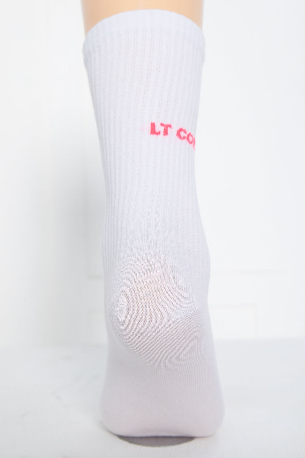Носки LT Collection (белые/розовая надпись)