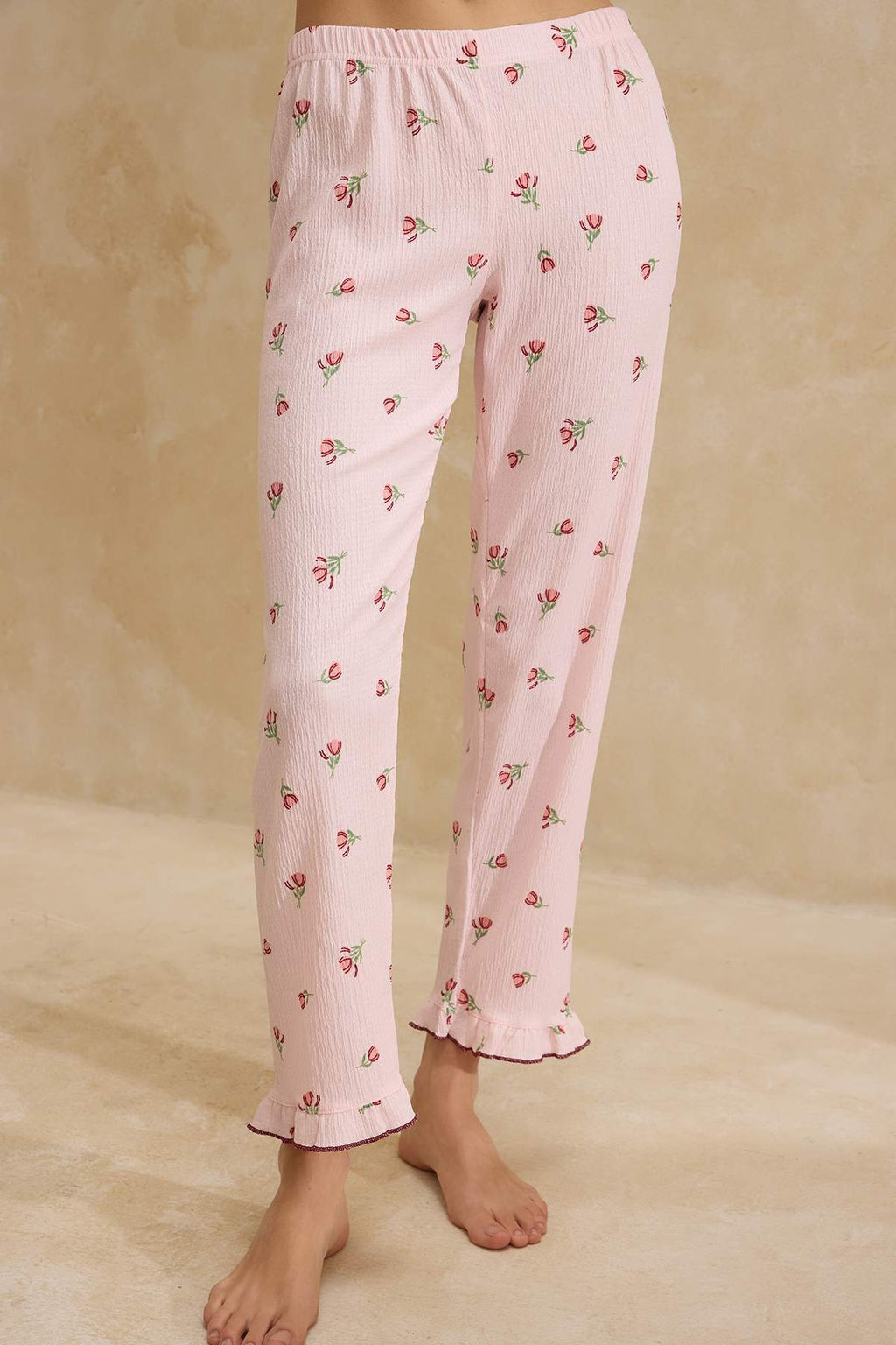 Pembe Cicekli F?rf?r ve Baby Overloklu Burumcuk Dokulu Orme Pijama Tak?m? THMSS26PT00017 - Trendyolmilla фото 3