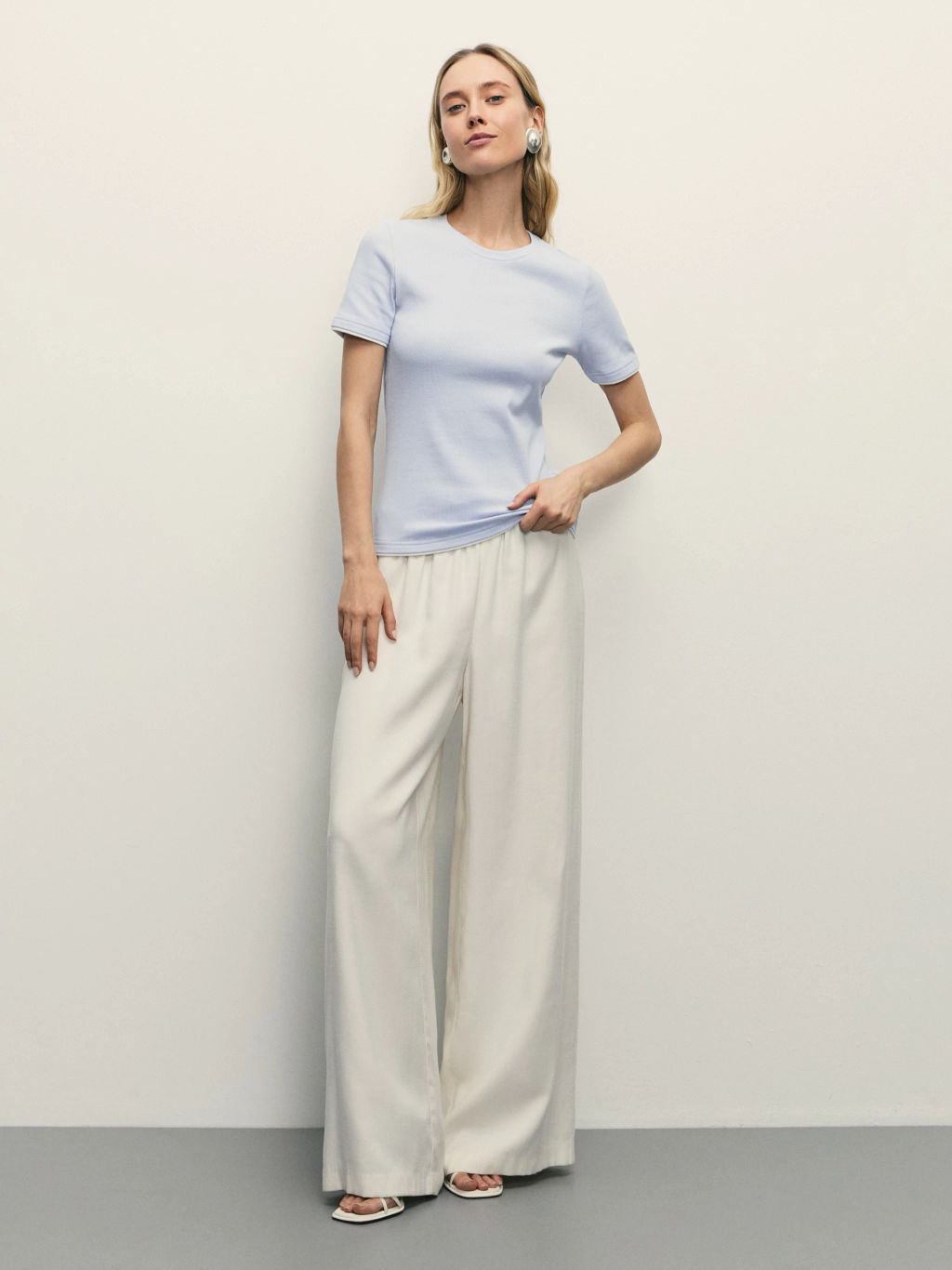 Футболка с контрастными окантовками / Zarina  фото 2