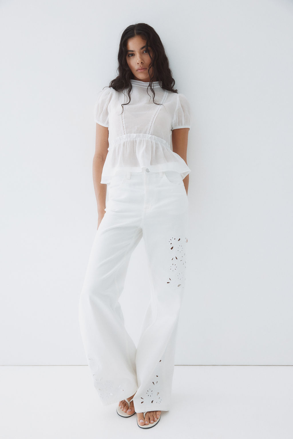 Blusa con inserciones de encaje y peplum - H&m фото 3