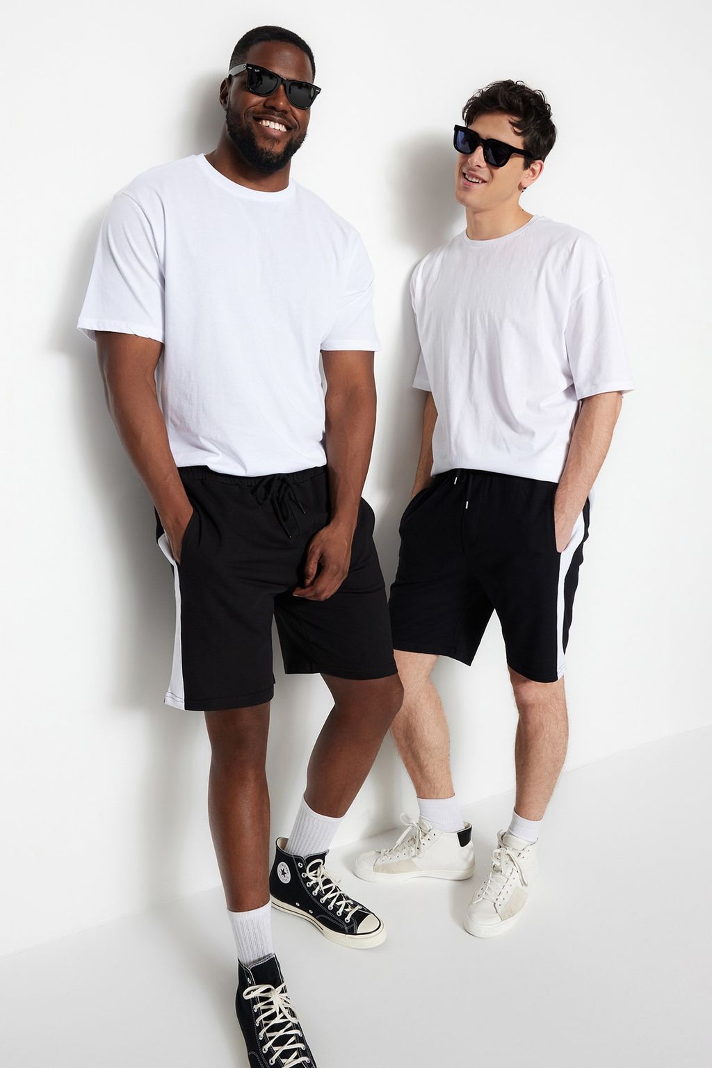 TRENDYOL MAN Buyuk Beden Siyah Regular/Normal Kesim Orta Boy Lastik Belli Renk Panelli Sort TMNSS23SR00046 - Trendyolmilla фото 7