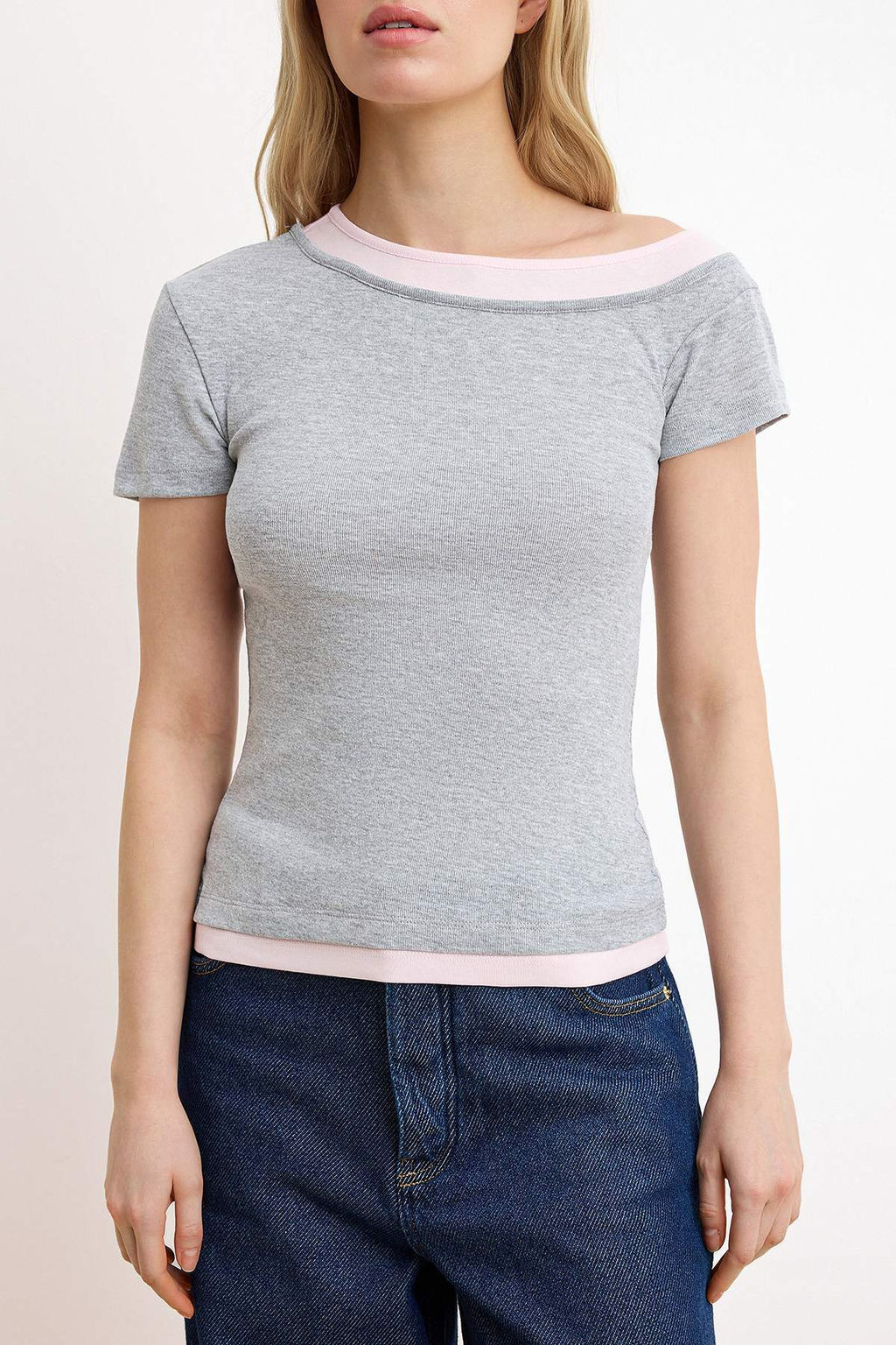 Gri Melanj Fitted/Vucuda Oturan Asimetrik Yaka K?sa Kollu Pamuk Ribana Orme Bluz TWOSS26BZ00522 - Trendyolmilla фото 3