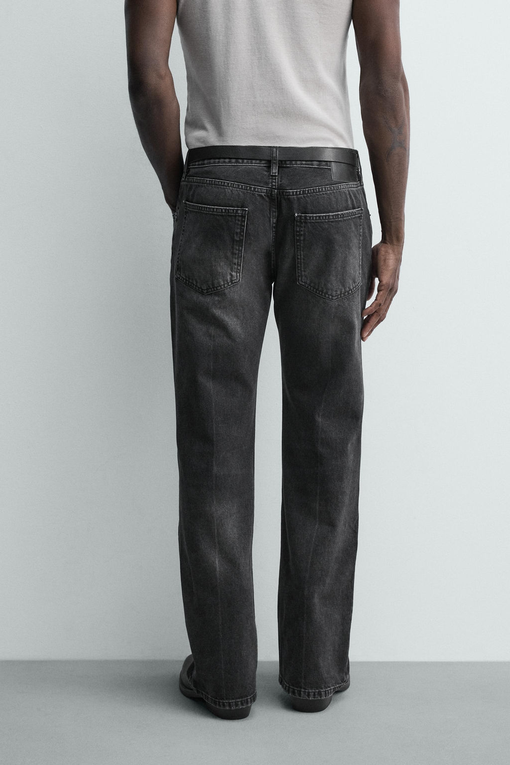 JEANS FLARE FIT ABERTURA / Carb?n - Zara фото 3
