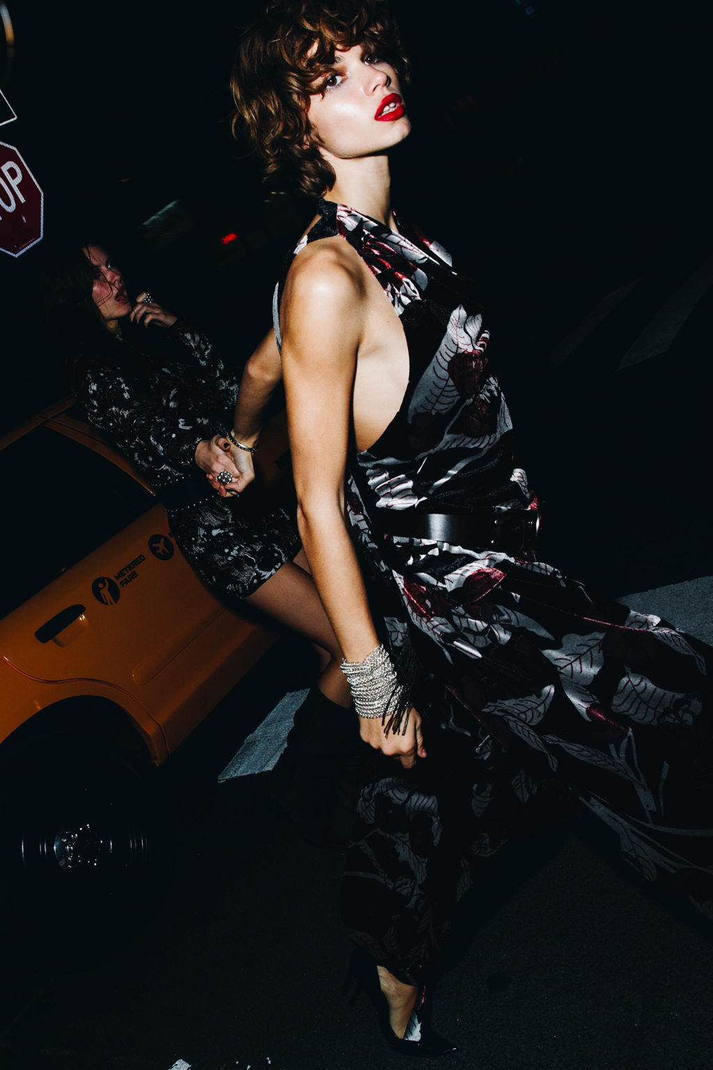 VELVET HALTER TOP WITH FRINGING - Zara фото 2