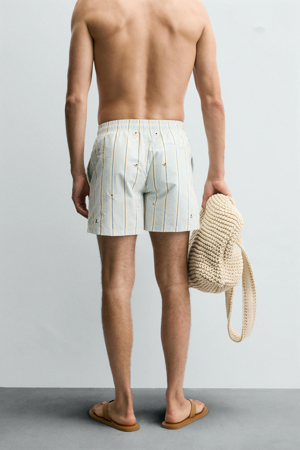 EMBROIDERED MID-LENGTH SWIMMING TRUNKS - Zara фото 3