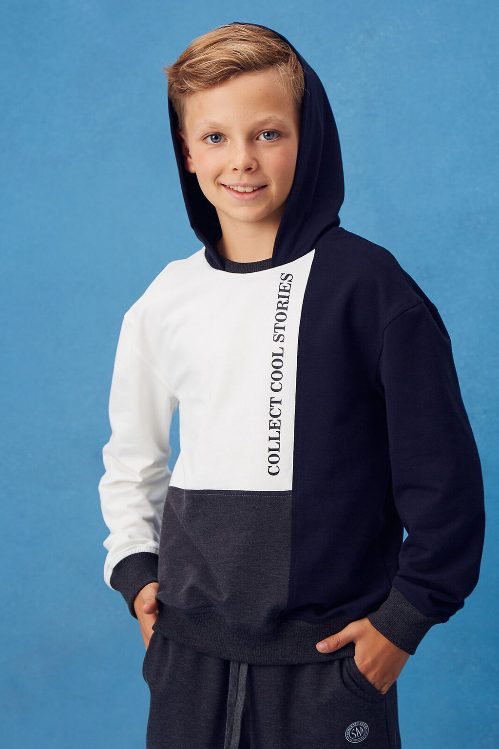 Толстовка с капюшоном