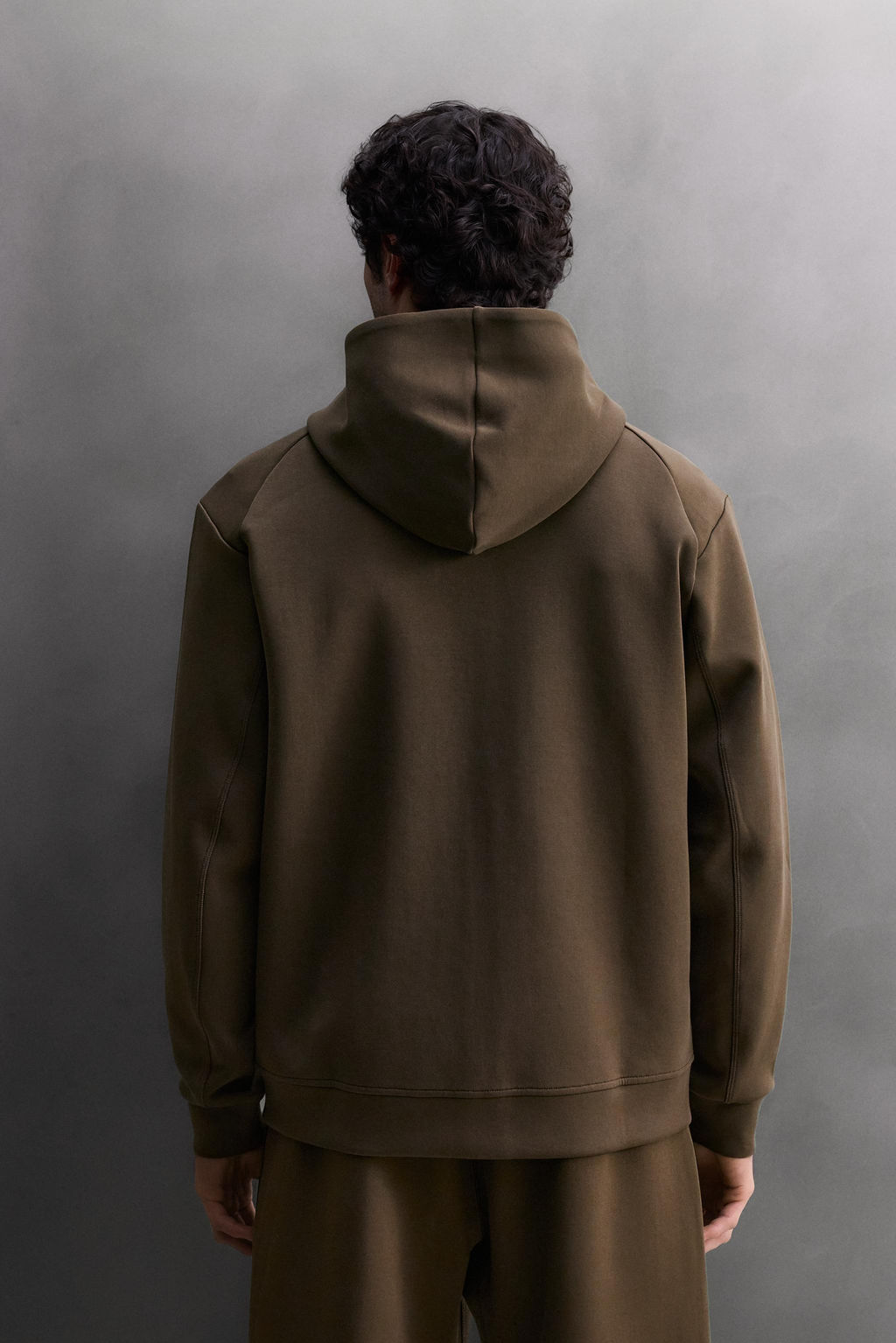 SUDADERA T?CNICA CREMALLERA CAPUCHA / Marr?n - Zara фото 3