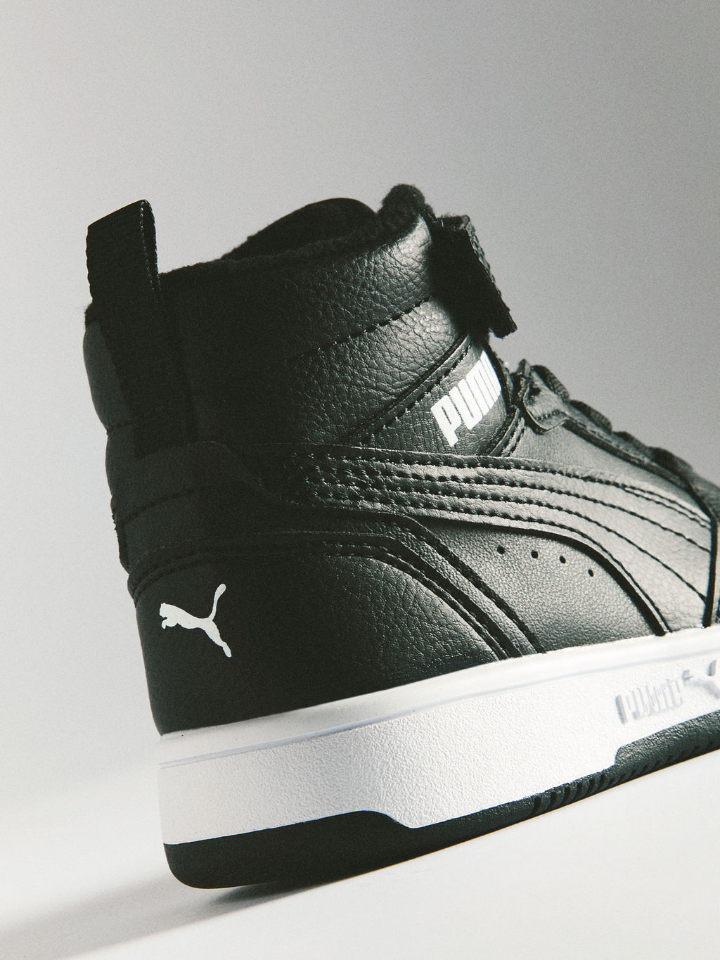 Кеды Высокие кеды PUMA Puma Rebound V6 Mid WTR AC+ PS для мальчиков