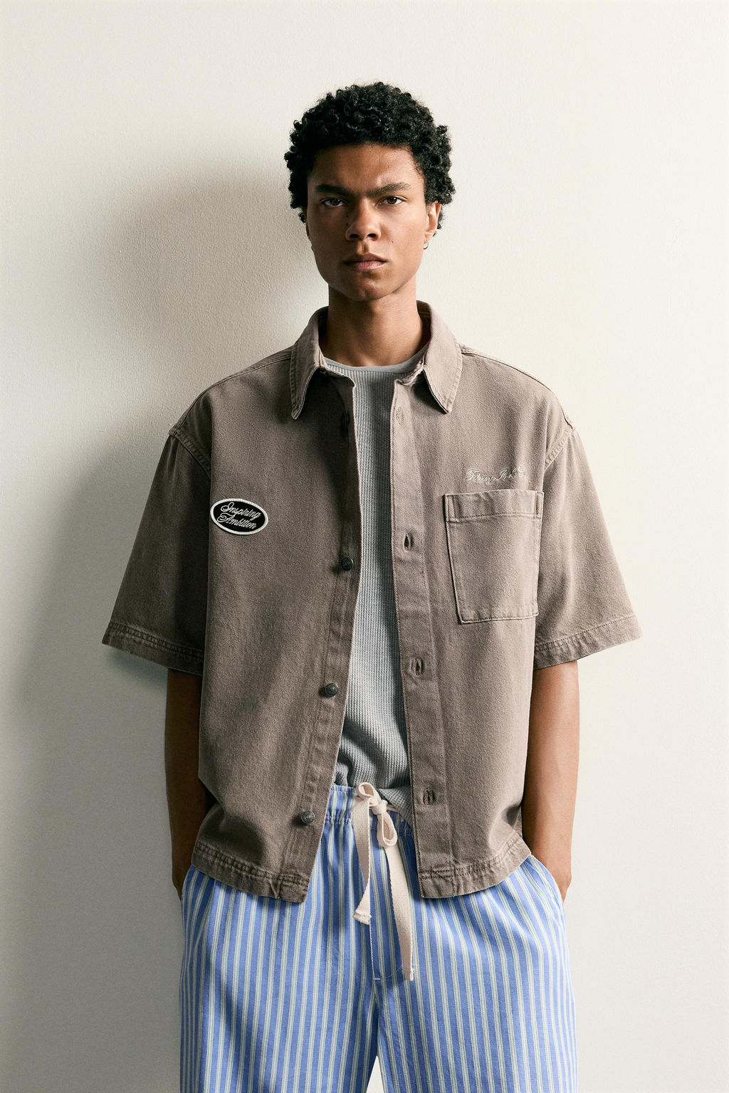 SOBRECAMISA BOXY FIT BORDADO PARCHES / Marr?n / Topo - Zara фото 2