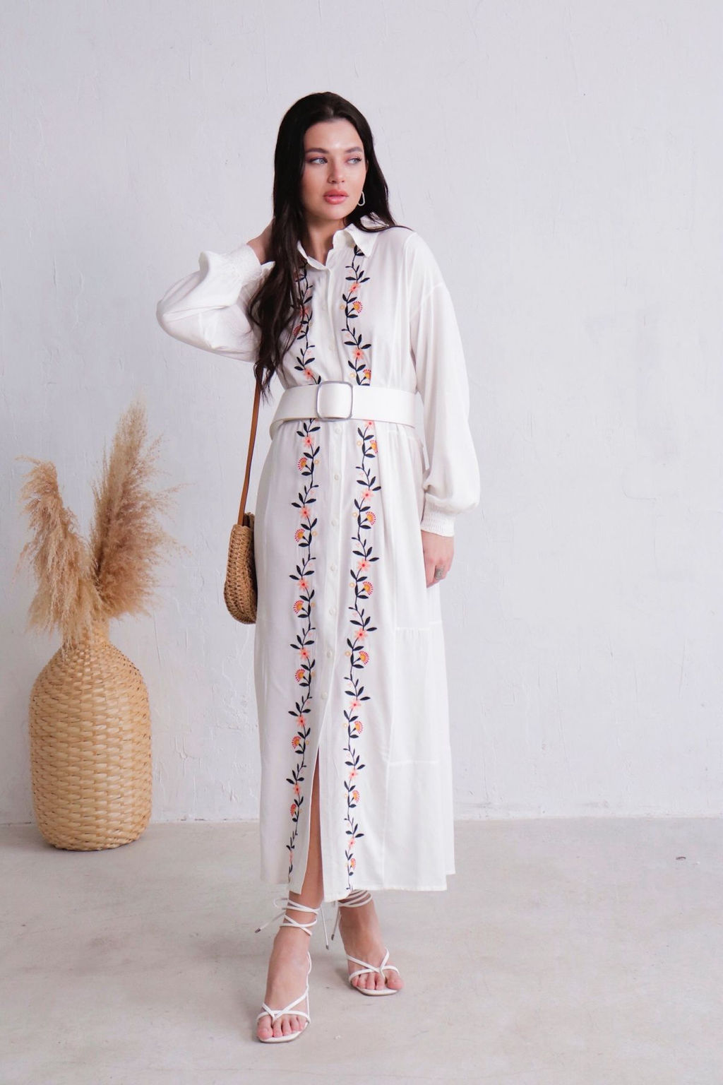 Платье-рубашка белое с вышивкой - Martichelli фото 13