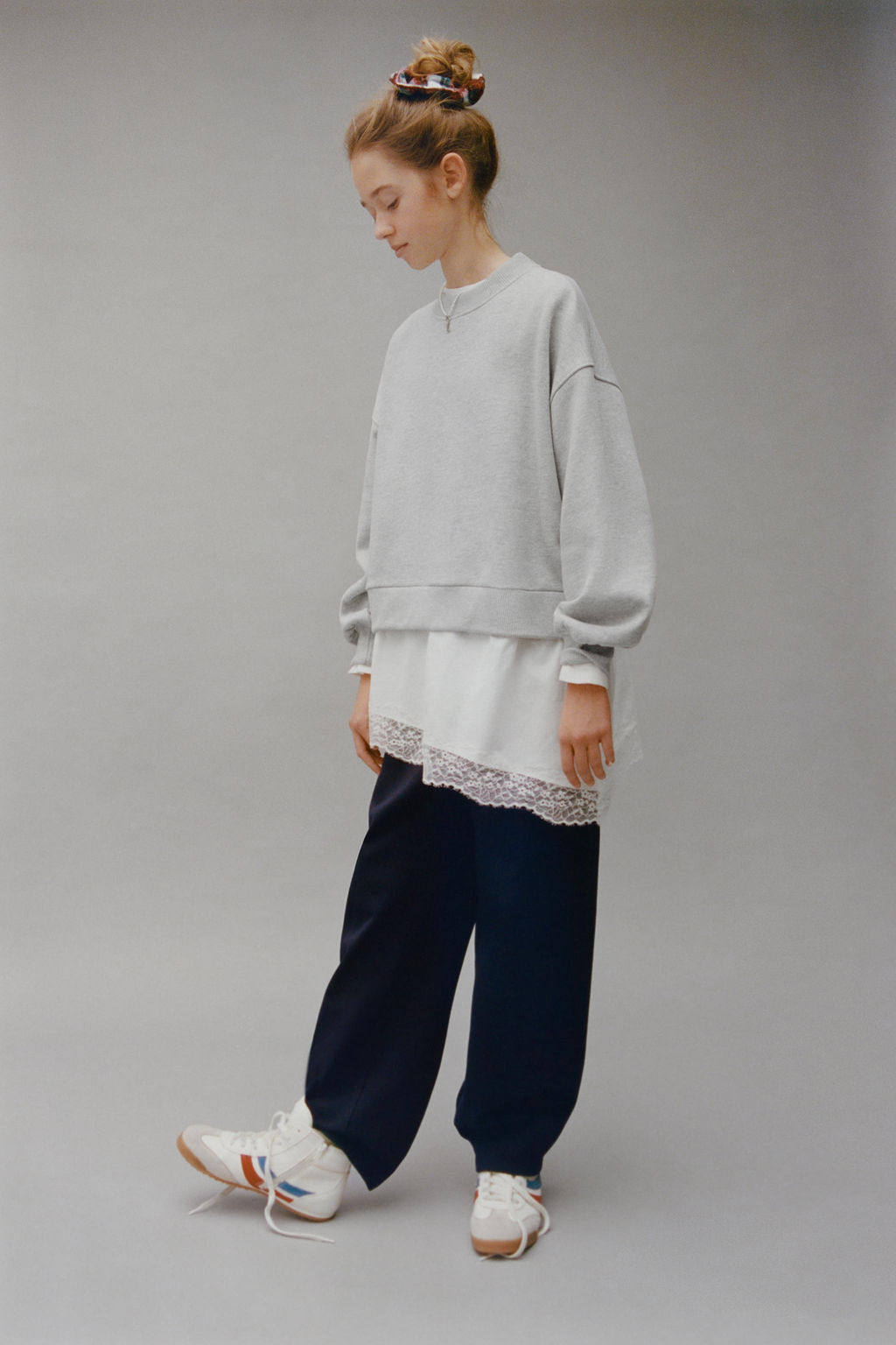 SWEATSHIRT WITH DOUBLE LACE HEM - Zara фото 6