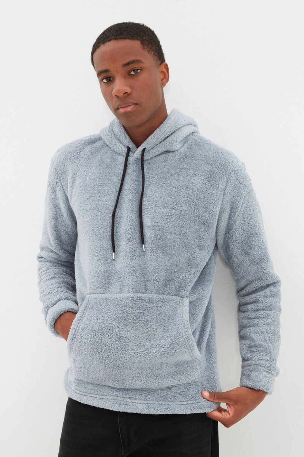 TRENDYOL MAN Fume Regular/Normal Kesim Kapusonlu S?cak Tutan Pelus Sweatshirt TMNAW20SW0090 - Trendyolmilla фото 4
