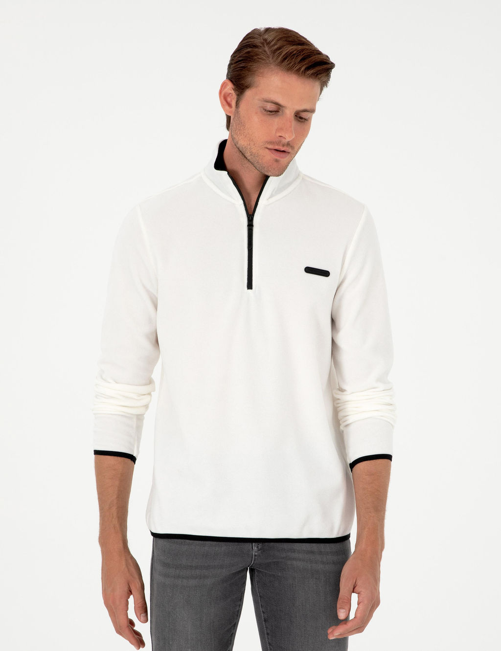 Beyaz Regular Fit Yar_m Fermuarl_ Polar Sweatshirt