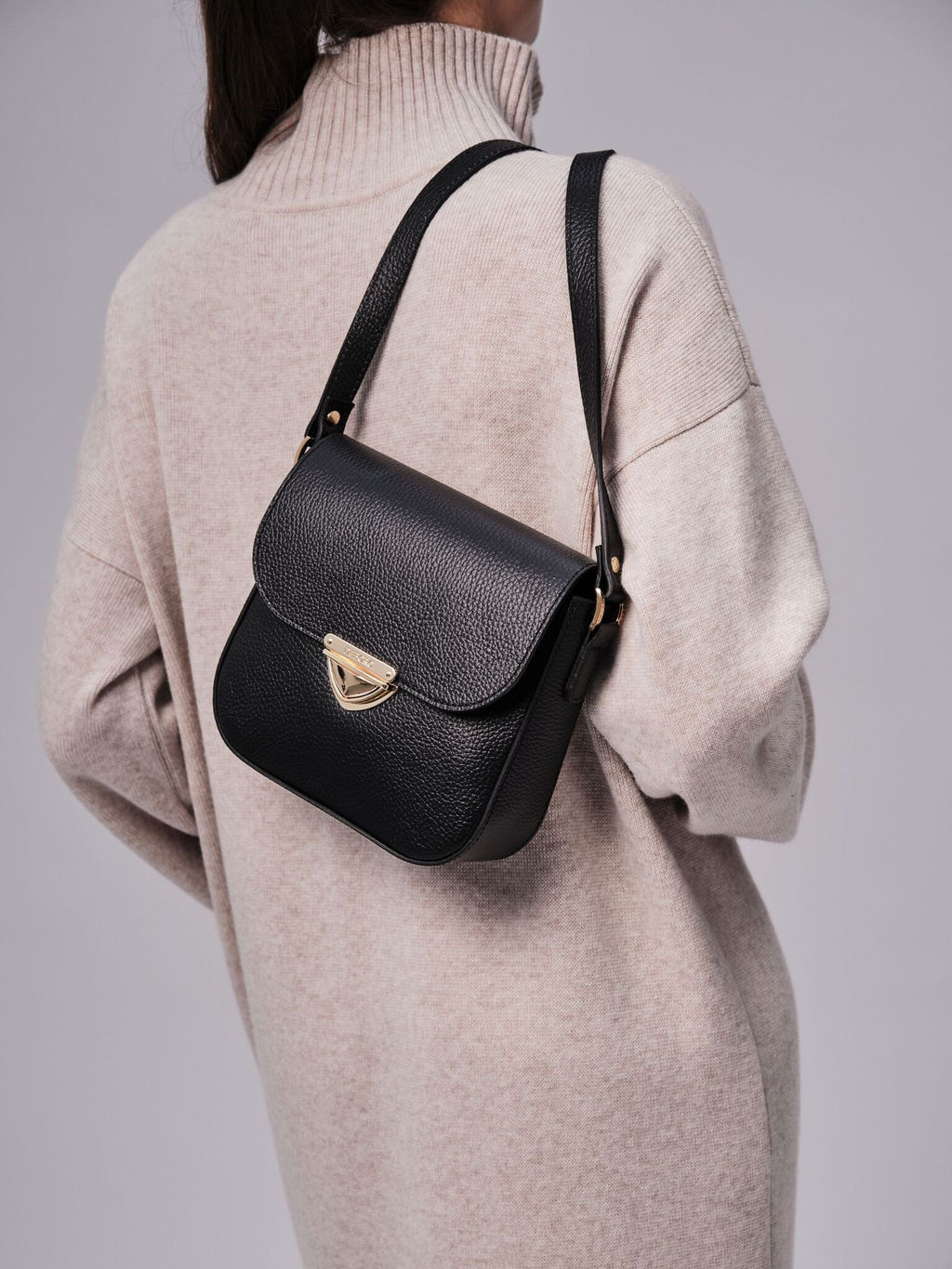 Сумка кожаная через плечо Deboro 3158 черный